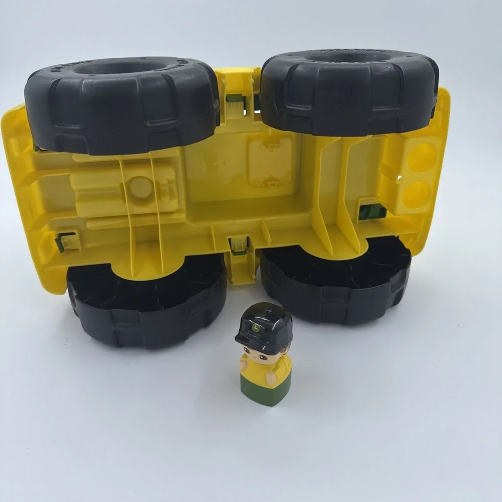 John Deere Mega Bloks Big Blocks Lil' Tractor Toy Green/Yellow With Boy